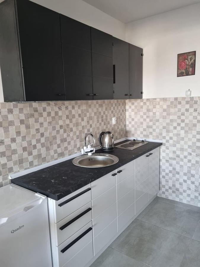 Porta Bus Station Apartment Skopje Exterior foto